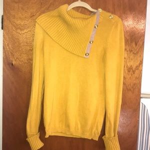 Mustard yellow sweater excellent condition!